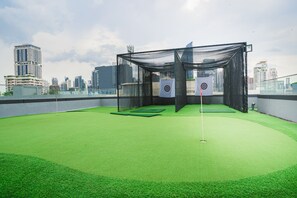 Mini-golf - VOQUE Hotel & Serviced Residence Sukhumvit 51 (Bangkok)
