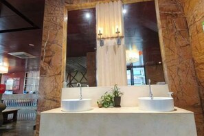 Unclassified image, 4 of 18, button - Jin Ting Hotel (Shanglin)