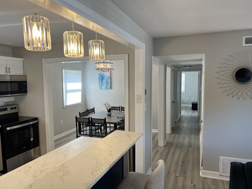 The Welcoming Winston | 3BR Cozy Home & Pool Table