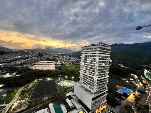 LUXURY APARTMENT IN THE GOLDEN MILE OF IBAGUÉ, COLOMBIA.