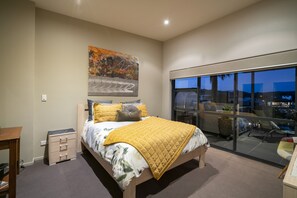Luxury Apartment | 3 bedrooms, free WiFi