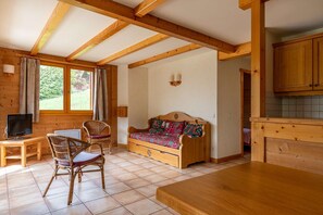 Fernseher, Kamin