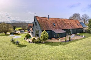Exterior - Doves Barn, Needham Market (Bradley)