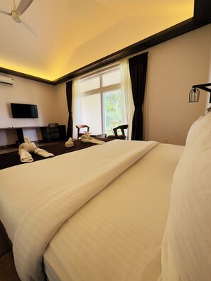 Luxury Room | Individually furnished, desk, laptop workspace, iron/ironing board - SAMUDRA RESORTS AND SPA (Brahmagiri)