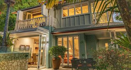 Tropical Oasis In The Centre Of Town