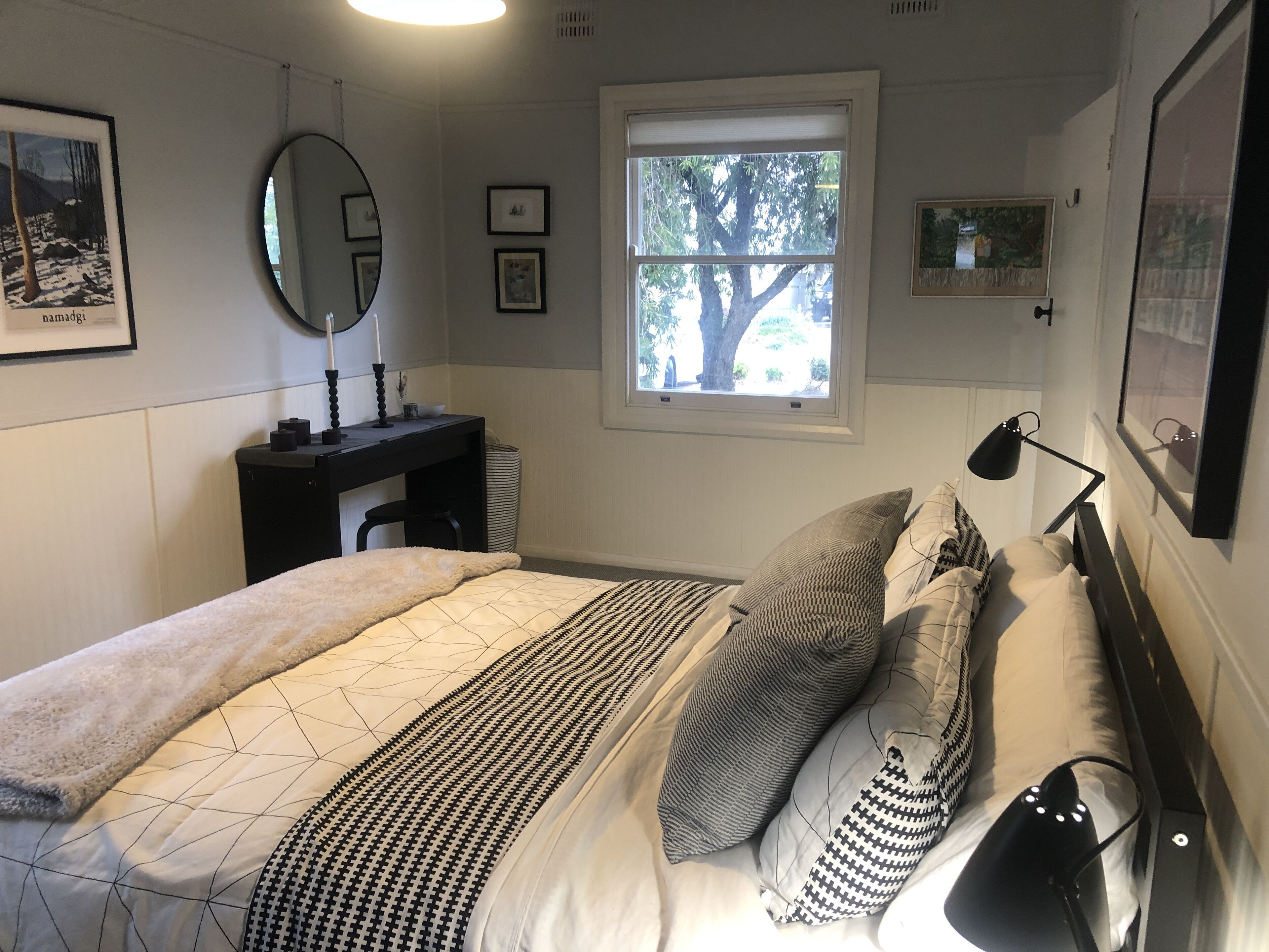 3 makuuhuonetta, työpöytä, silitysrauta/-lauta, ilmainen Wi-Fi