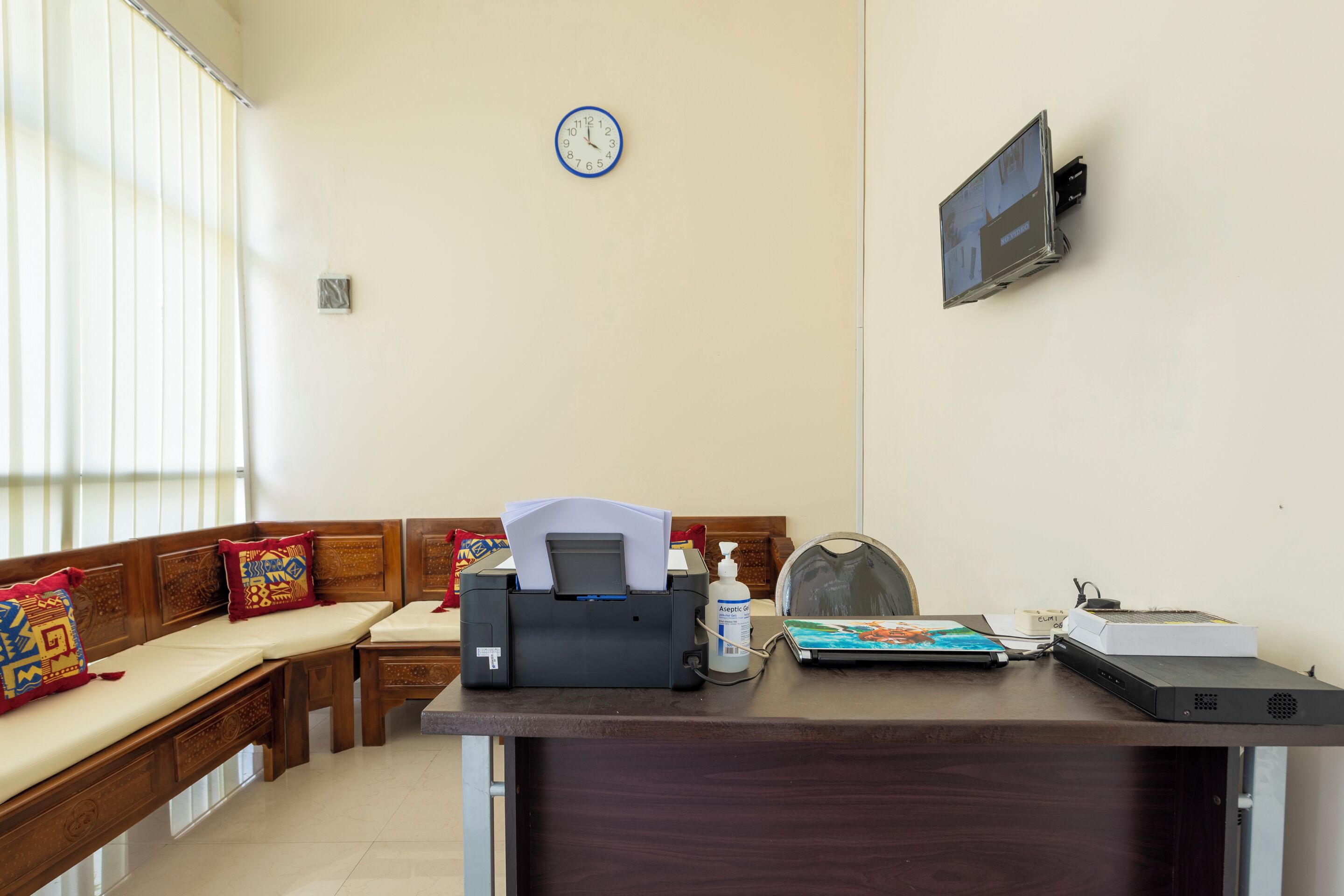 المنشأة من الداخل