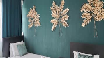 Premium Apartment | 3 bedrooms, travel cot, free WiFi, bed sheets