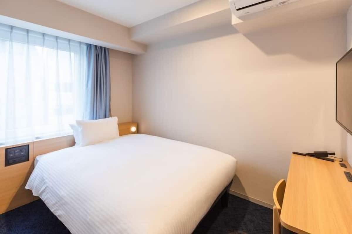 Wi-Fi gratis dan seprai linen