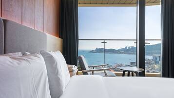 Hinoki Ocean Terrace Premium | Premium bedding, soundproofing, free WiFi, bed sheets