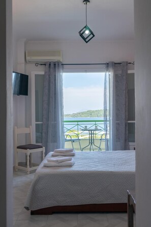 Soundproofing - Tropicana Inn (Lefkada)