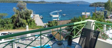 Khu ẩm thực ngoài trời