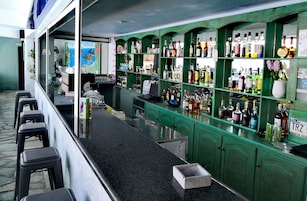Bar (en el alojamiento)