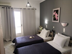 Soundproofing - Tropicana Inn (Lefkada)