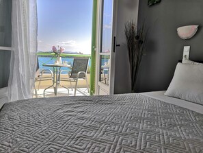 Soundproofing - Tropicana Inn (Lefkada)
