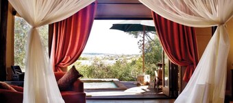 Safari Lodge- Amakhala Game Reserve