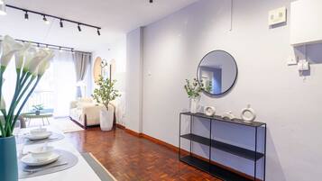 Design Apartment, 2 Bedrooms | Living area