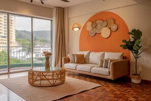 Design Apartment, 4 Bedrooms | Living area - Star Regency by Plush (Brinchang)