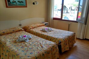 Room - Hotel Costa Cantabra (Argonos)