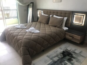 2 Schlafzimmer, Schreibtisch, Bügeleisen/Bügelbrett, kostenloses WLAN