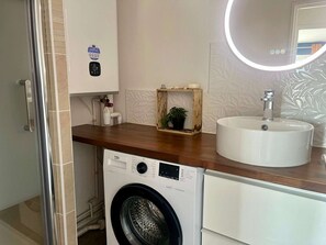 Interior - Appt Centre de Courseulles - 100m de la Plage (Courseulles-sur-Mer)