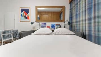 1 bedroom, iron/ironing board, travel crib, free WiFi