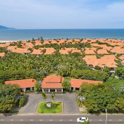 Private beach, free beach shuttle
