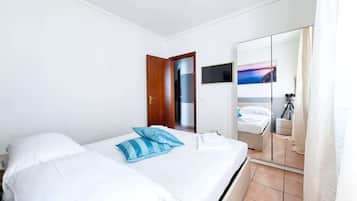 2 camere, materassi in memory foam, ferro/asse da stiro