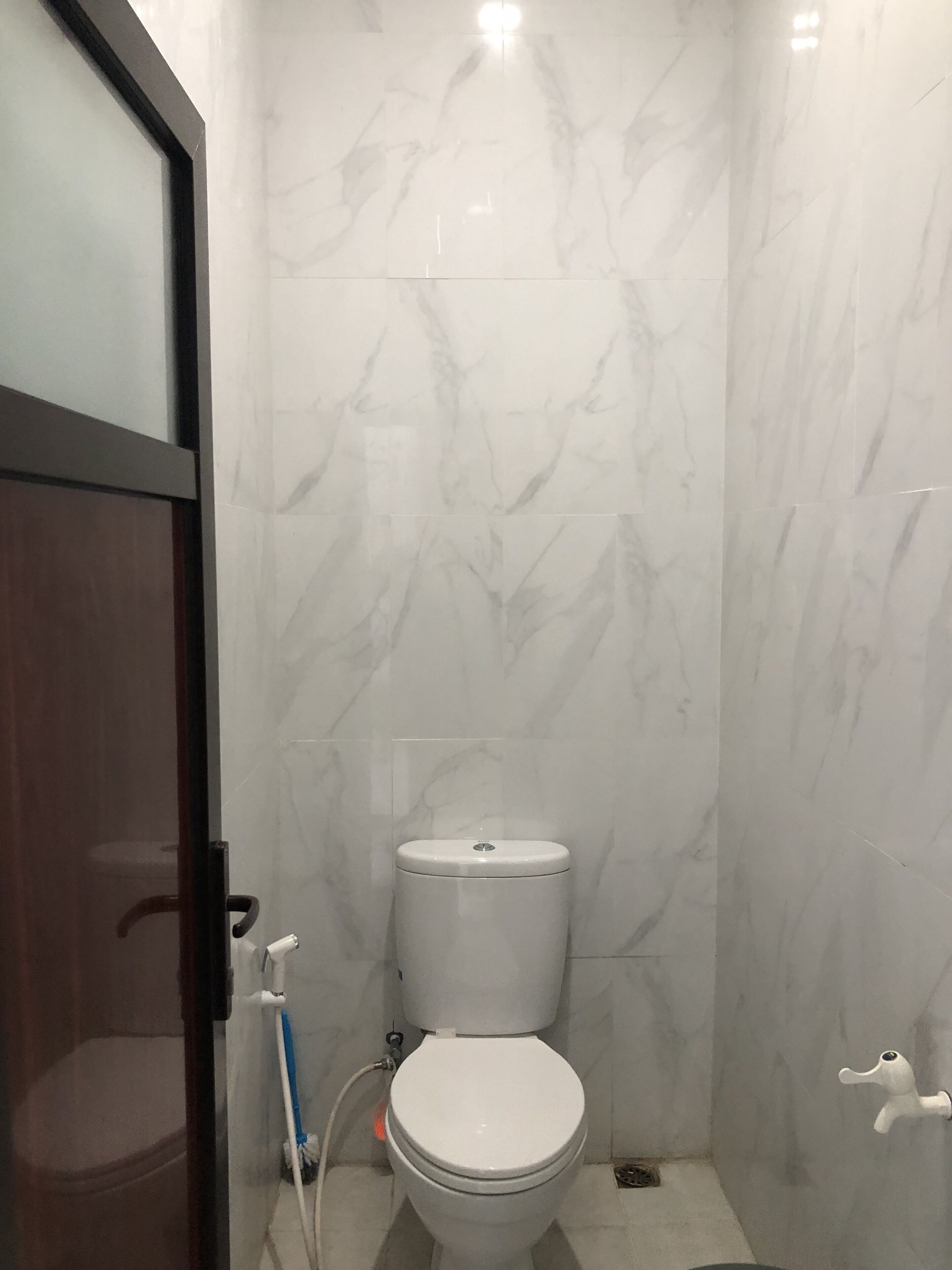 Standard Single Room | Bathroom | Shower, hydromassage showerhead, towels