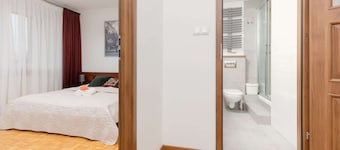 Spacious Apartment with 2 Bedrooms | Balcony | Work Space