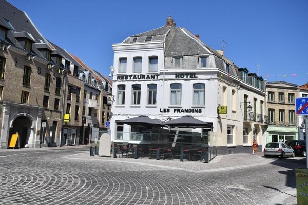 Hôtel Les Frangins - Arques