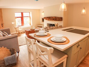 เครื่องล้างจาน, เครื่องครัว/จาน/ช้อนส้อม