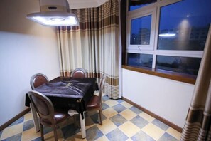 Dining - Lijing Hotel (Fenggang)