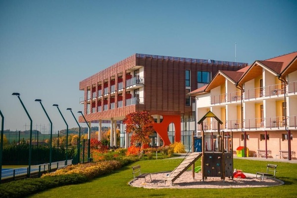 Área de juegos infantiles al aire libre