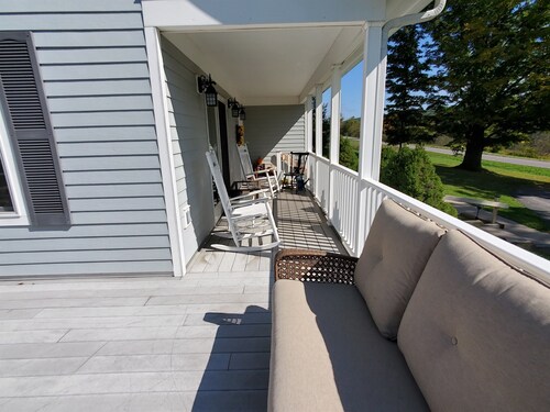 Bavarian Farm Schoolhouse Handicap accessible, Near Dreams Park & Cooperstown