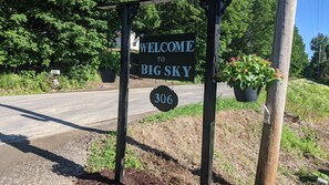 Property grounds - Big Sky - Great view, peaceful setting, near Gilbert Lake State Park (Mt Vision)