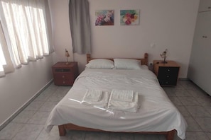 Studio, 1 Queen Bed