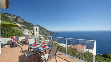 Talo | Terassi/patio