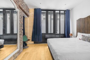 2 chambres, fer et planche à repasser, Wi-Fi gratuit, draps fournis