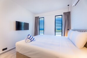 2 bedrooms, iron/ironing board, WiFi, bed sheets - Blue Bay | The Reef | Balcony (Sint Michiel)