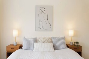 3 室のベッドルーム、アイロン / アイロン台、WiFi、ベッドシーツ