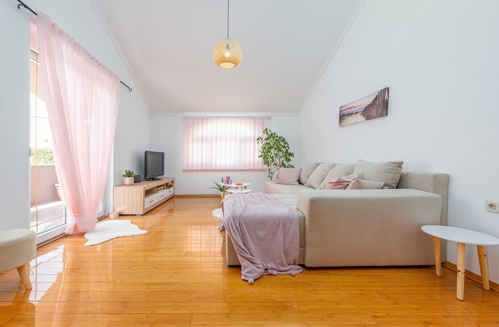Apartment Kiara With Pool - Zara