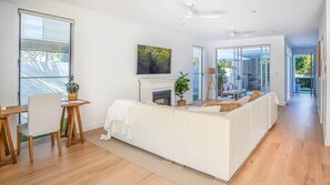 TV, fireplace, offices