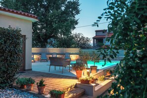 Outdoor pool - Villa for 4 persons near Poreč, with garden and a pool with salt water. (Višnjan)