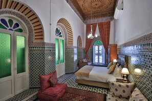 2 Schlafzimmer, Reisekinderbett, kostenloses WLAN, Bettwäsche