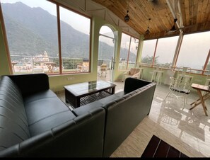 Dining - Tapasthali By Meera Hotels (Narendranagar)