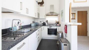 KylskÄp, mikrovÄgsugn, ugn och diskmaskin