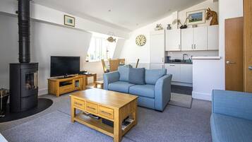 TV, peis og DVD-spiller