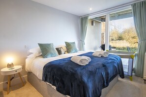 4 chambres, fer et planche à repasser, Wi-Fi gratuit, draps fournis