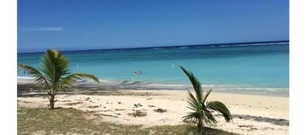 Wolmar Beach Bungalow